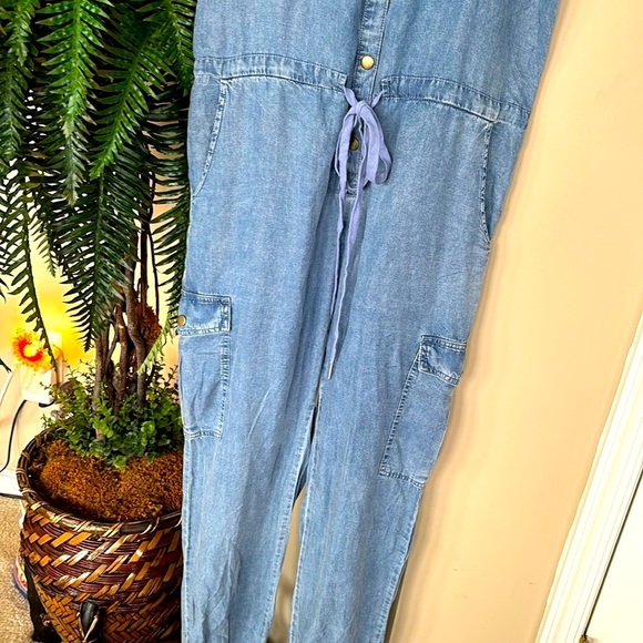 Brand New Smoke & Mirrors Blue Denim Jumpsuit Tencel Tie Cinched Waist Button Up - Picture 6 of 15